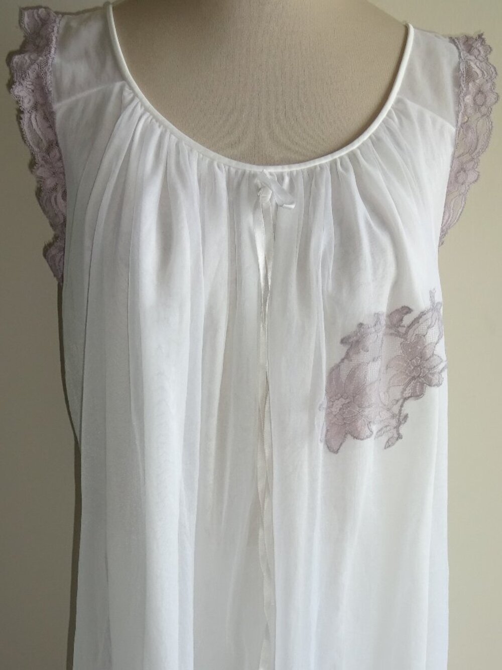 Vintage 1960s Sans Souci White Nylon Chiffon 2 Layer Nightgown Gown Purple Lace